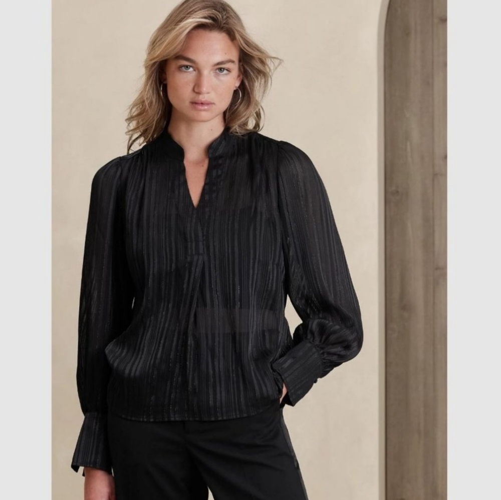 Banana Republic NWT Size XL Lurex Volume Sleeve Black With Silver Blouse